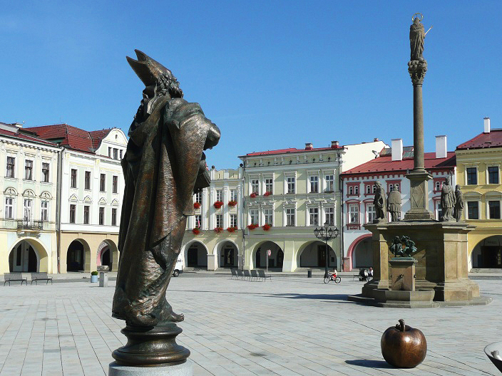 Mikuláš - Nový Jičín, náměstí, 2008 (bronz)